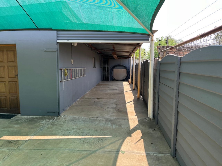 2 Bedroom Property for Sale in Bloemhof North West